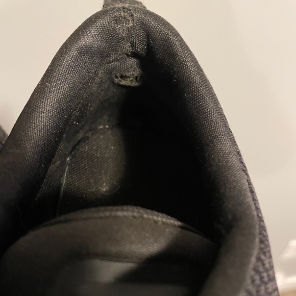 Size 8 women’s Nike air Thea. Good used condition. - Picture 4 of 5